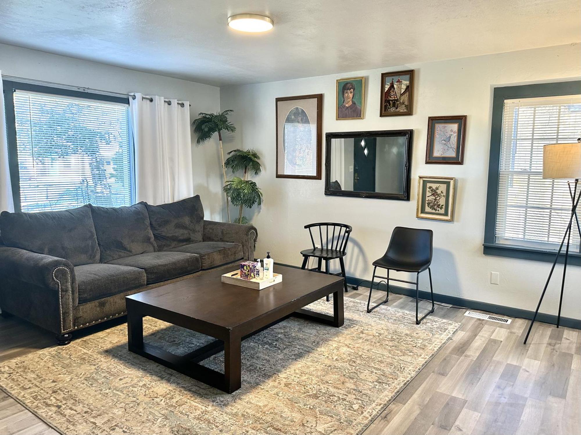 Cozy Winter Getaway With Garden 20-A Villa Oklahoma City Exterior photo